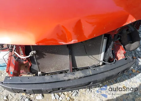 2013 Toyota Corolla S Special Edition z USA, uszkodzony, nr VIN 2T1BU4EE1DC074905